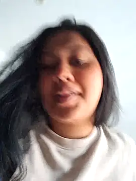 Alessandraa- online show from 09/25/25, 06:36