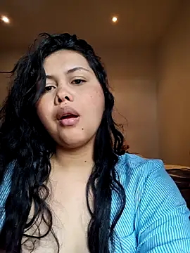 Alessandraa- online show from 10/05/25, 09:27