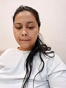 Alessandraa- online show from 02/05/26, 04:19