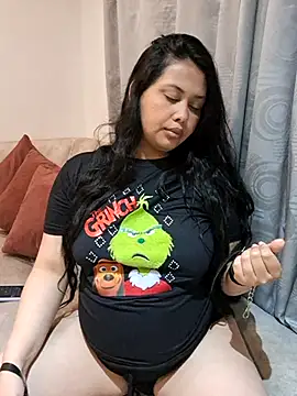 Alessandraa- online show from 12/18/25, 05:12