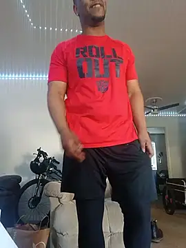 MrHandsome87 online show from 06/03/26, 12:44