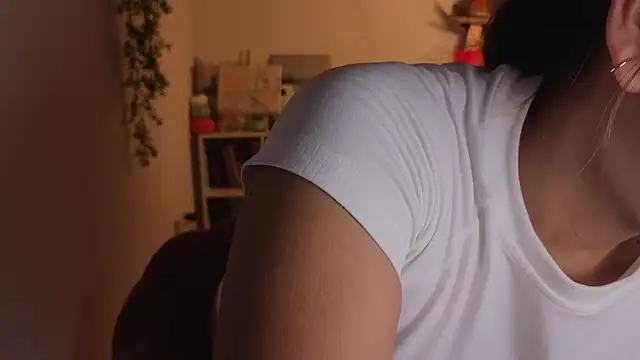  Sophia 111 online show from 11/06/25, 09:08