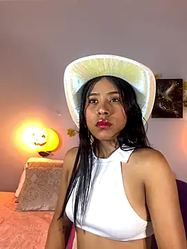 SophieW1 online show from 10/24/25, 12:15