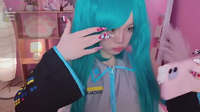 Kyomi Sun online show from 11/16/25, 03:39