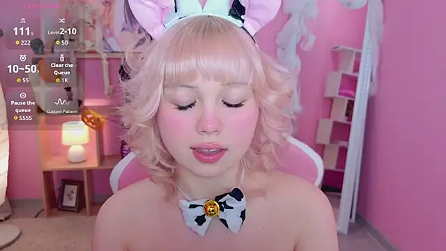 Kyomi Sun online show from 10/20/25, 10:10