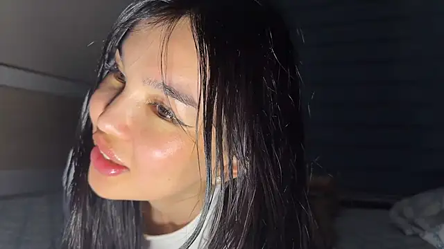 liuli flower online show from 12/17/25, 10:59