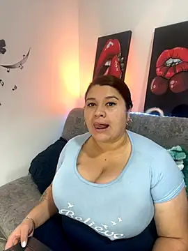 SafiroFer online show from 10/21/25, 09:03