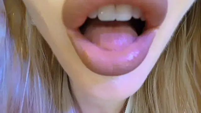 Politeeliza online show from 07/16/26, 08:06