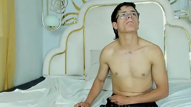 midnightlust vc online show from 01/10/26, 02:34