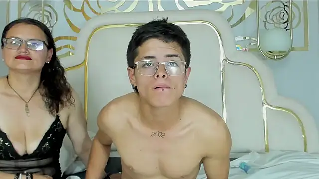 midnightlust vc online show from 10/25/25, 07:40