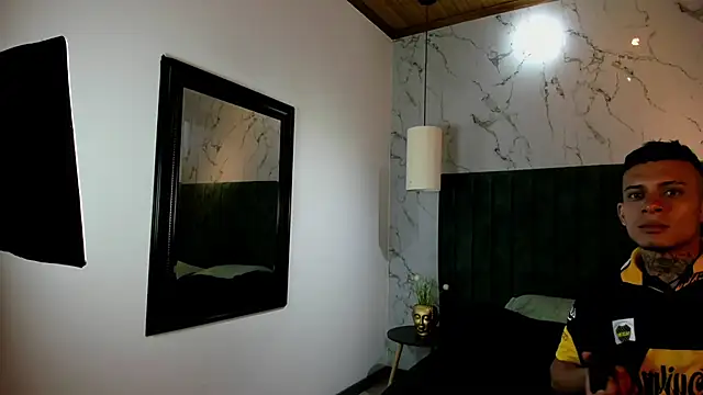 MrJustin  online show from 11/14/25, 08:23