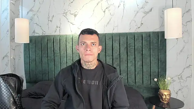 MrJustin  online show from 11/09/25, 07:40