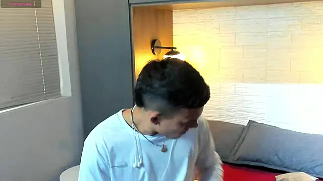 MrJustin  online show from 11/26/25, 08:20