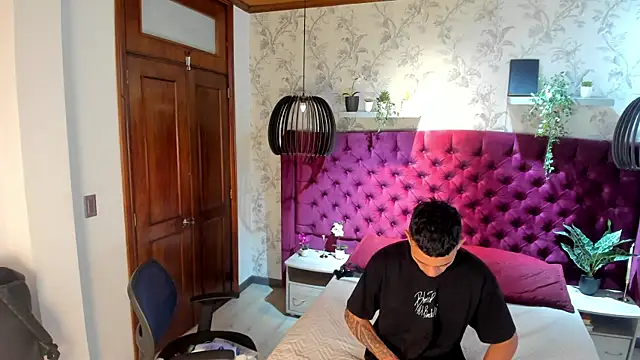 MrJustin  online show from 12/04/25, 08:30