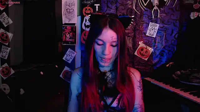 lilithword online show from 10/19/25, 01:14