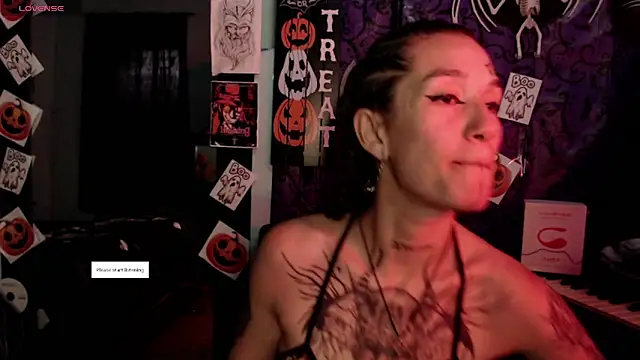 lilithword online show from 10/30/25, 09:01