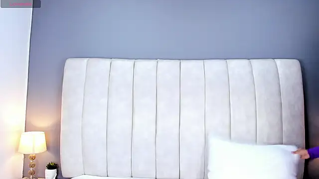 ScarletStarr online show from 11/27/25, 04:02