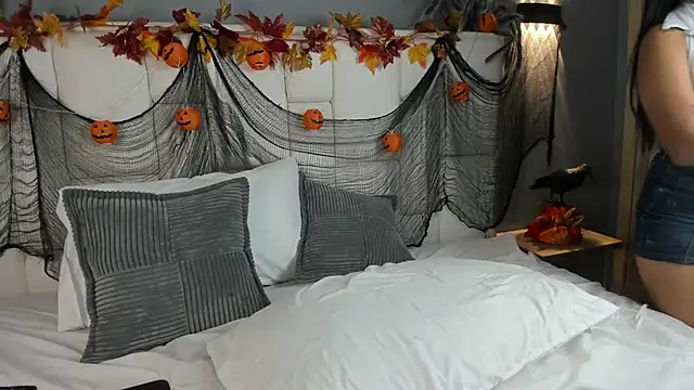 ScarletStarr online show from 10/25/25, 03:49