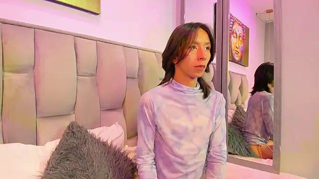 Snapshot of luy_star_ chatting on 11/12/25, 04:05 luy star online show from 11/12/25, 04:05