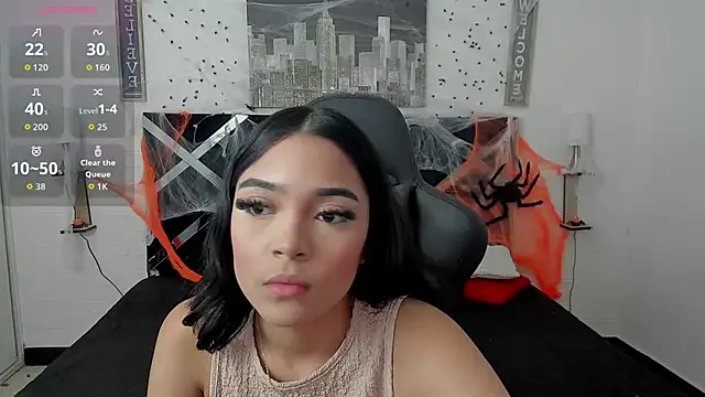 Snapshot of iamCharlotte19 chatting on 10/27/25, 07:59 iamCharlotte19 online show from 10/27/25, 07:59