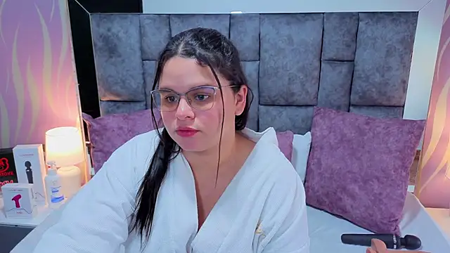 SamanthaPaImer online show from 09/08/25, 06:40