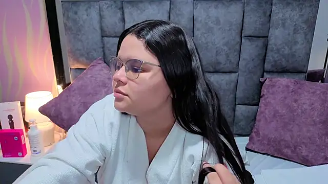 SamanthaPaImer online show from 10/08/25, 08:20