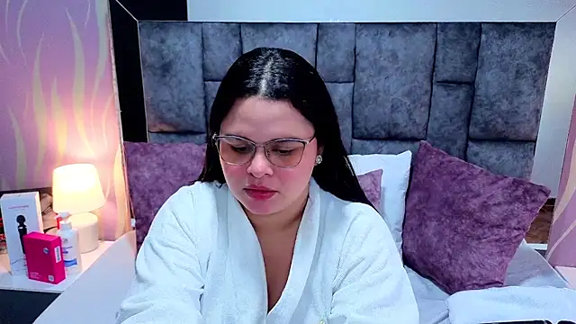 SamanthaPaImer online show from 09/18/25, 08:12