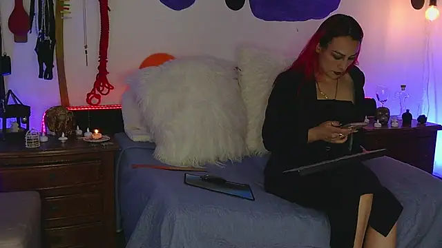Snapshot of MeganBrown4 chatting on 09/27/25, 03:29 MeganBrown4 online show from 09/27/25, 03:29