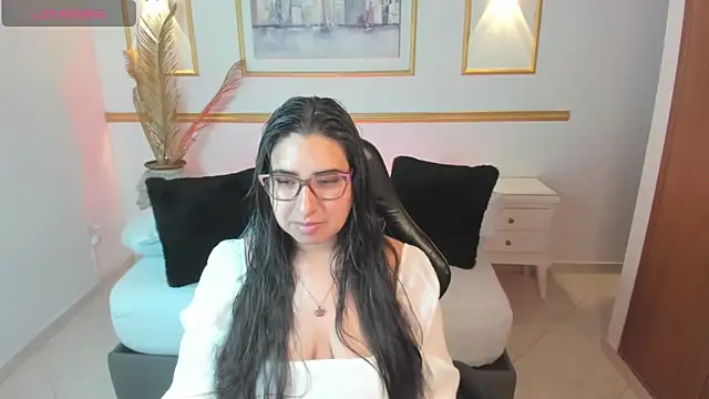 alice coopperx online show from 12/17/25, 12:21