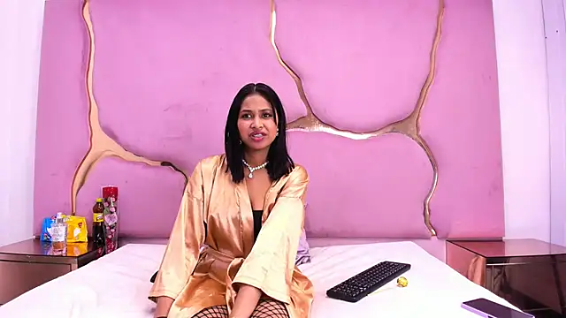 Snapshot of Amaia_Sophia chatting on 02/14/26, 03:34 Amaia Sophia online show from 02/14/26, 03:34