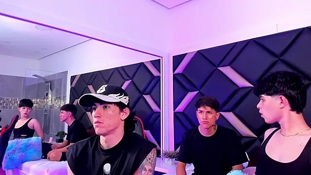 Handsomeboyss19 online show from 10/17/25, 02:59