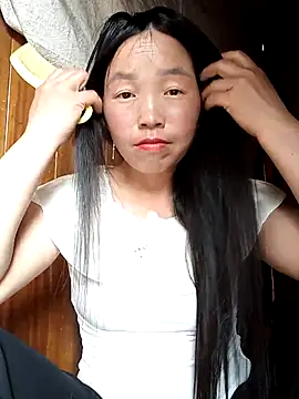 Snapshot of hera-00 chatting on 10/10/25, 06:36 hera-00 online show from 10/10/25, 06:36