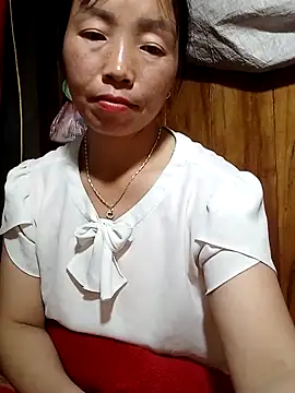 Snapshot of hera-00 chatting on 10/06/25, 01:56 hera-00 online show from 10/06/25, 01:56