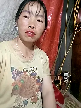 Snapshot of hera-00 chatting on 09/15/25, 02:39 hera-00 online show from 09/15/25, 02:39