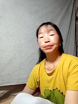 Snapshot of hera-00 chatting on 09/13/25, 10:32 hera-00 online show from 09/13/25, 10:32