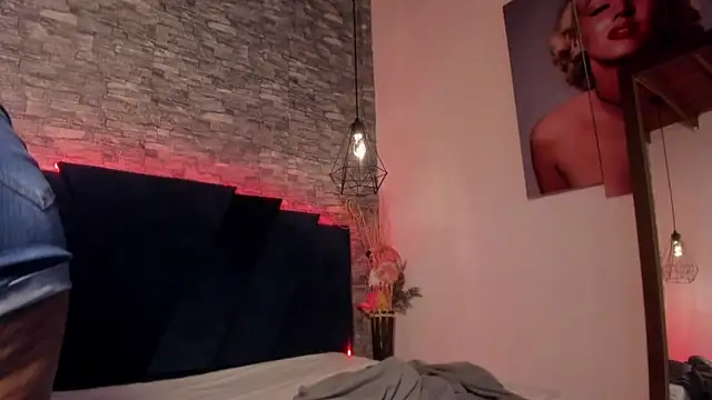 Emily Brown18 online show from 04/10/26, 03:35