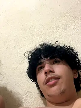 Snapshot of Casal-foda_braba chatting on 10/30/25, 01:04 Casal-foda braba online show from 10/30/25, 01:04