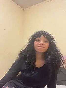 Snapshot of Casal-foda_braba chatting on 11/19/25, 02:22 Casal-foda braba online show from 11/19/25, 02:22