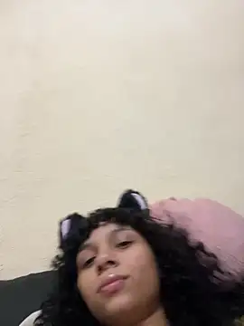 Snapshot of Casal-foda_braba chatting on 10/13/25, 03:52 Casal-foda braba online show from 10/13/25, 03:52