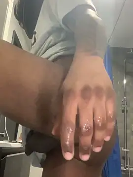 Bryan056  online show from 04/12/26, 06:55