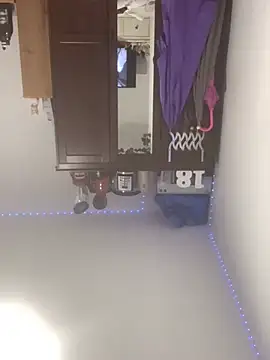 Snapshot of Bryan056_ chatting on 02/17/26, 07:44 Bryan056 online show from 02/17/26, 07:44