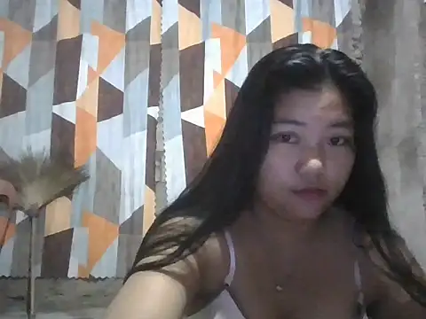 Snapshot of nikki_zapphire chatting on 02/05/26, 11:33 nikki zapphire online show from 02/05/26, 11:33