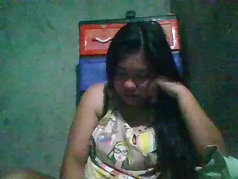 Snapshot of nikki_zapphire chatting on 04/08/26, 01:45 nikki zapphire online show from 04/08/26, 01:45