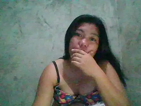 Snapshot of nikki_zapphire chatting on 09/17/25, 11:40 nikki zapphire online show from 09/17/25, 11:40