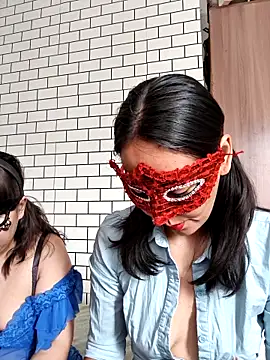 Luu-Lii777 online show from 04/17/26, 03:42