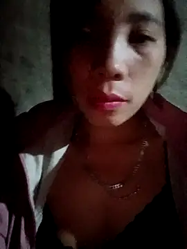 Phuong xxx online show from 01/15/26, 12:19