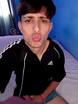 matiatr1112 online show from 11/12/25, 05:39