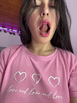 Mia salinass online show from 03/13/26, 02:38