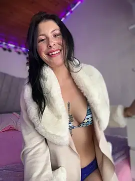 Mia salinass online show from 04/04/26, 07:20