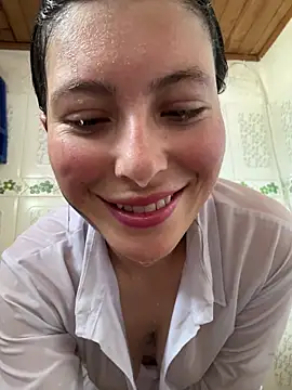 Snapshot of Mia_salinass chatting on 01/17/26, 07:28 Mia salinass online show from 01/17/26, 07:28